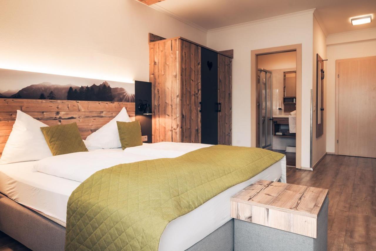 Hotel Samerhof Tröpolach エクステリア 写真