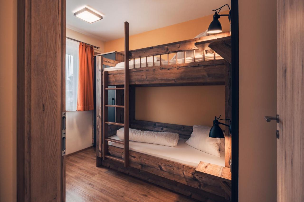 Hotel Samerhof Tröpolach エクステリア 写真