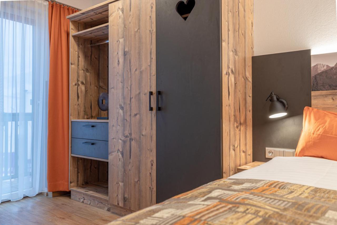 Hotel Samerhof Tröpolach エクステリア 写真